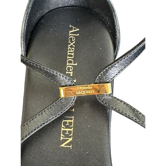 Alexander McQueen NIB Engraved Logo Sandals in Black Size 39.5 - Picture 4 of 13